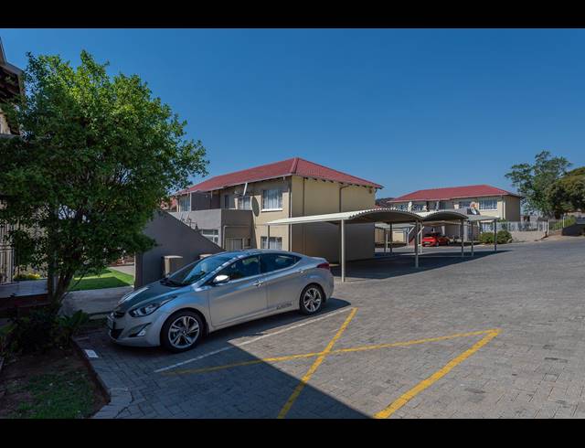 3 BEDROOM TOWNHOUSE FOR SALE IN MEYERSDAL